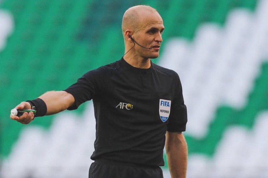 الاتحاد الآسيوي يعيّن الأردني أدهم مخادمة حكمًا لمباراة السعودية والعراق